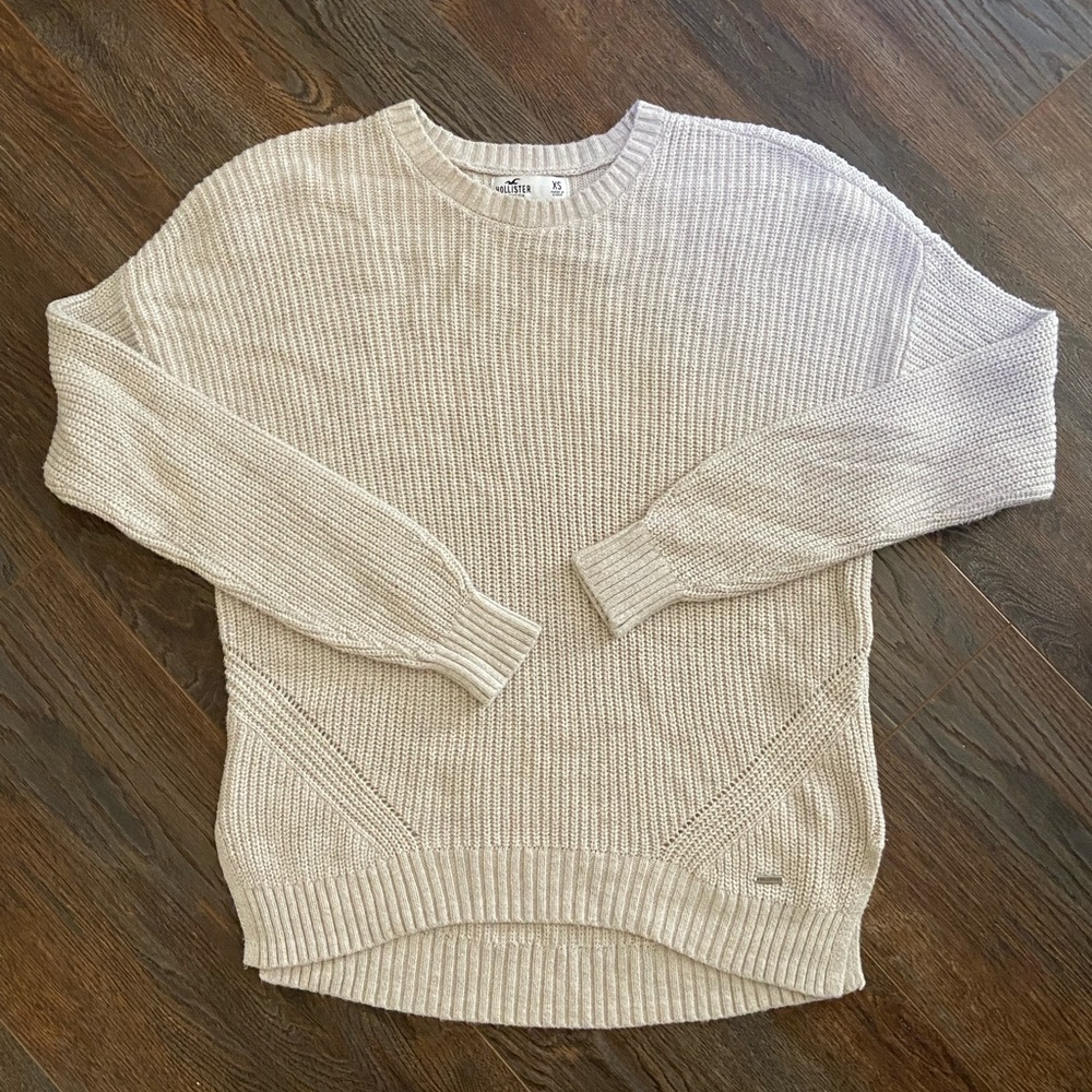 Hollister oatmeal/tan sweater